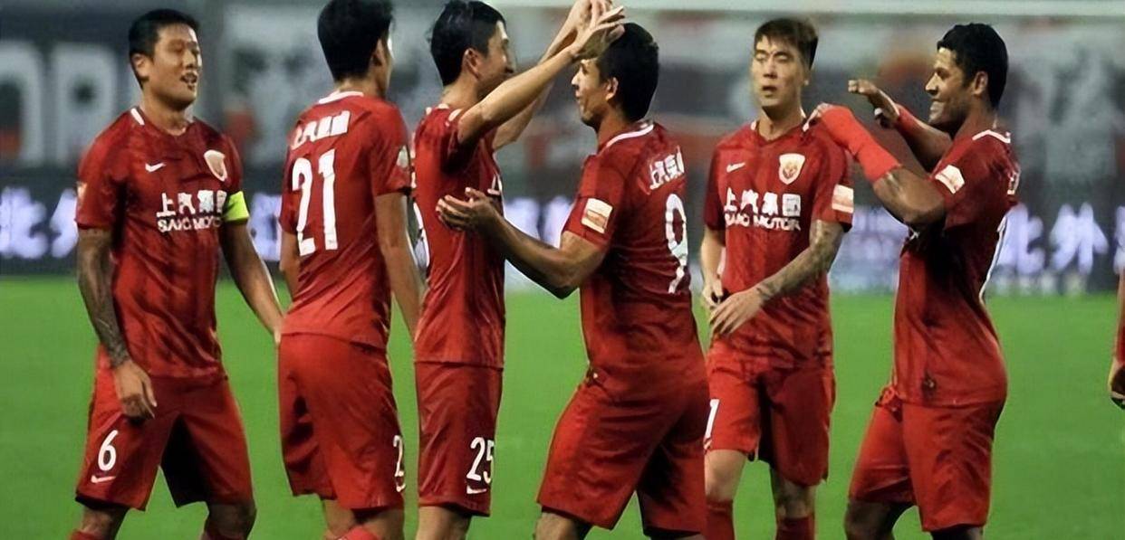 爱游戏官方入口-SKT不断突破！，凯恩连续七场比赛得分超过重返赛场引发球迷热议(skt让二追三rng是哪一局)