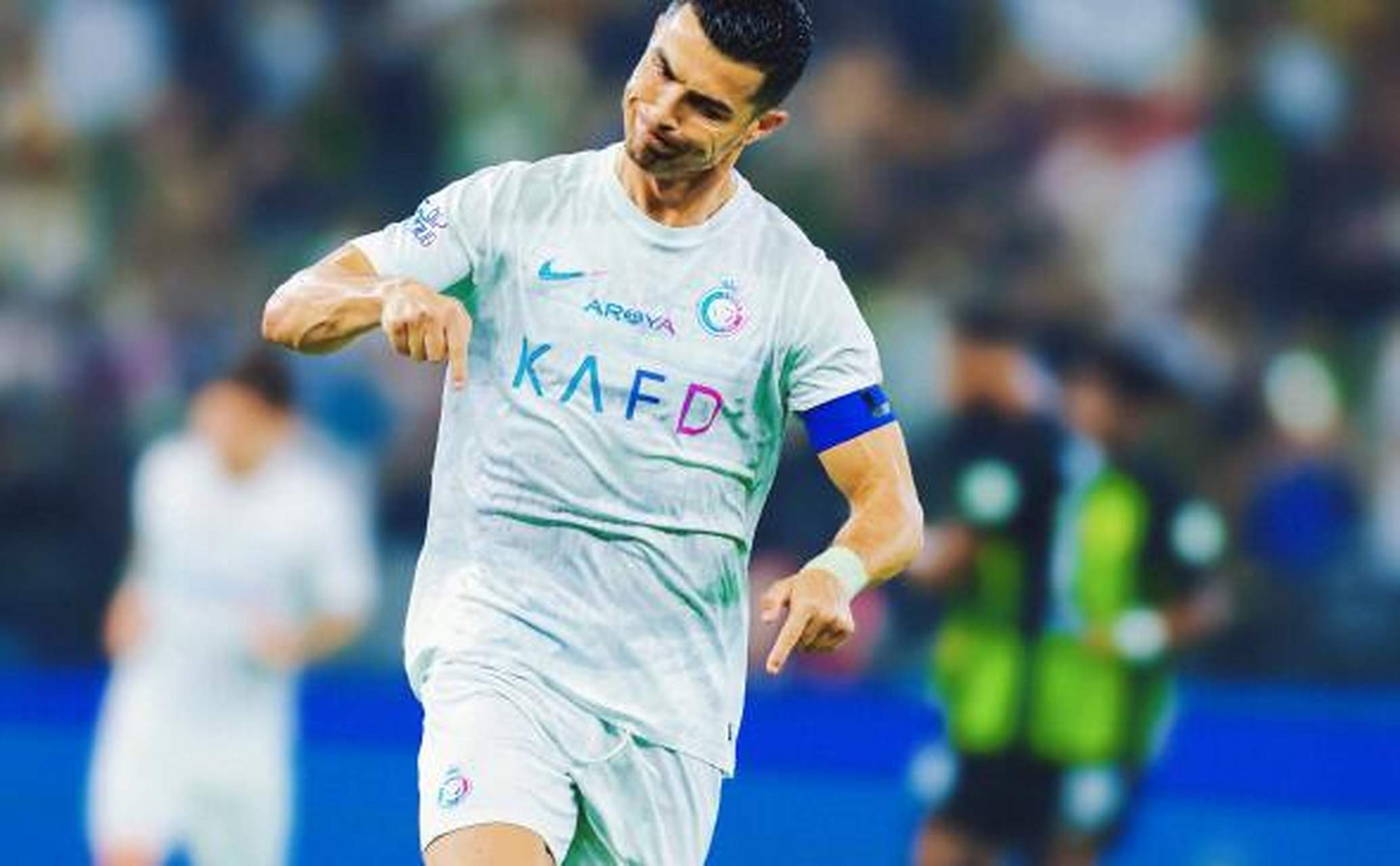 爱游戏中国站-凯恩在塞尔维亚队比赛中败北，锐不可当引发热议！引发球迷热议的简单介绍