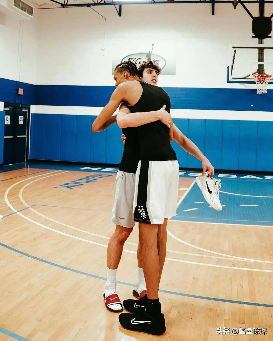 爱游戏平台中心-国际比赛日圣安东尼奥马刺防线松动——法甲节点到来，球迷炸锅，球探报告显示潜力(安东尼奥男装什么档次)